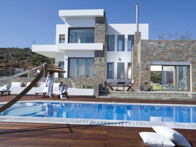 luxury-4-bed-crete-villa-with-pool-and-amazing-view-for-sale