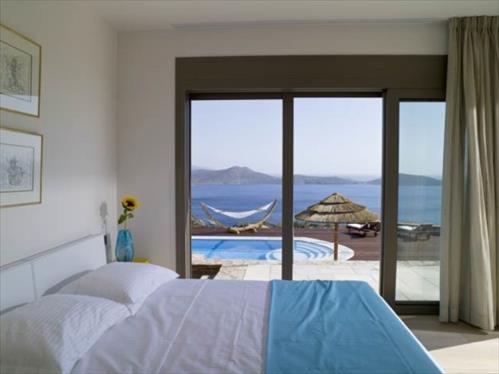 Luxury 4 bed Crete villa with pool and amazing view for sale