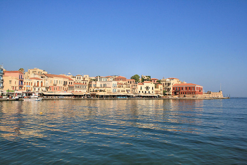 chania/800px-Chania_-_Venetian_harbor