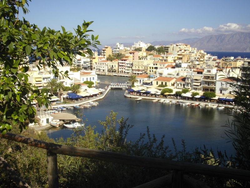 lasithi/800px-Lake_Voulismeni