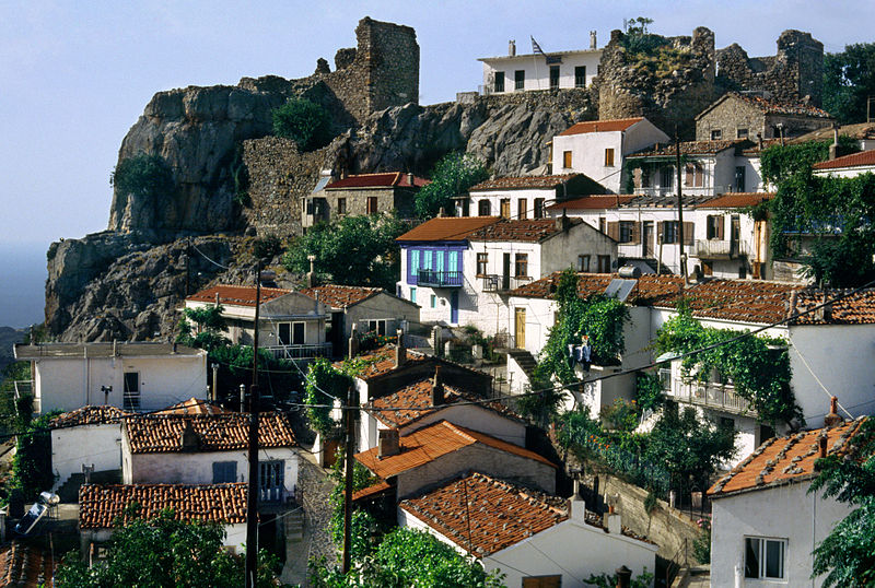 samothraki/800px-20020800_Chora_Samothrace_island_Thrace_Greece