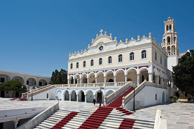 tinos/800px-Tinos_panagia_evangelistria